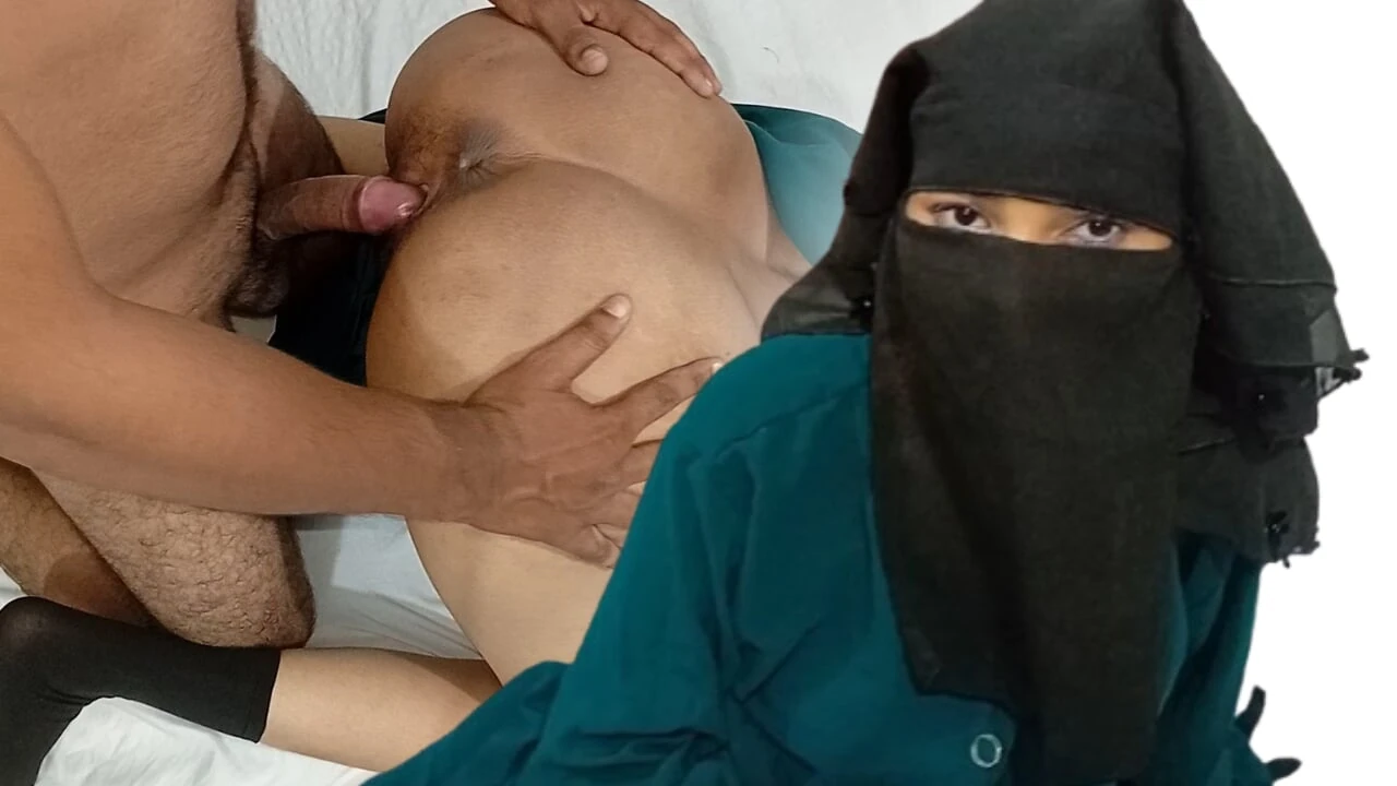 Muslim mahilaen dgi stail men jordar chudaee kar rahi thin