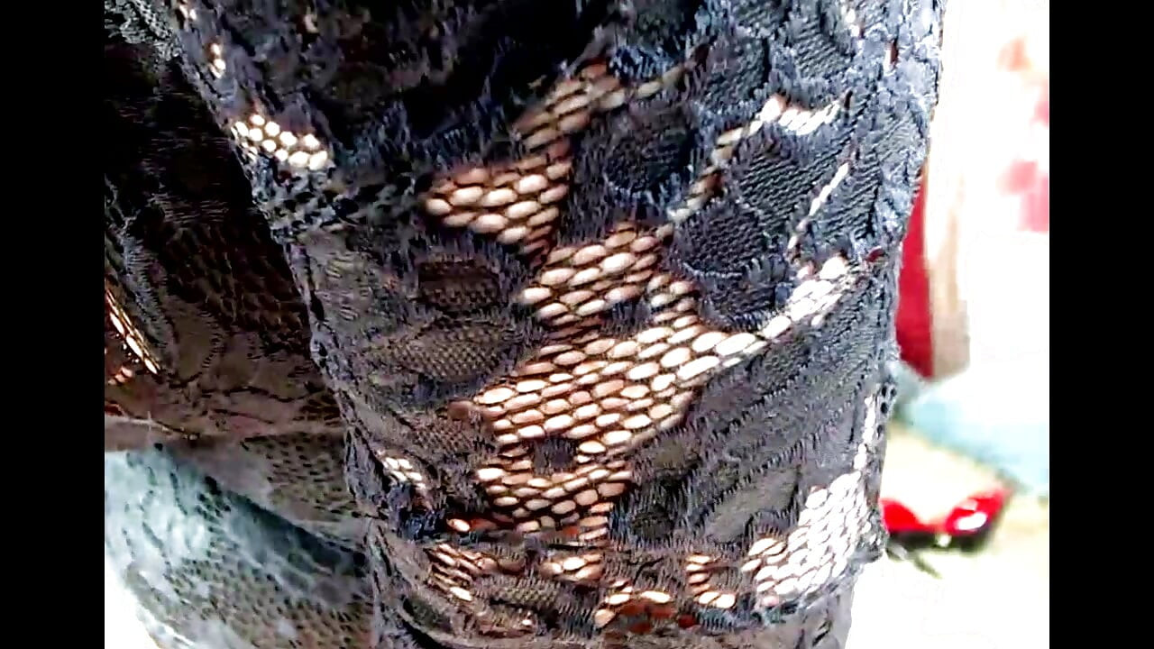 Aimee Hot MILF - Dzień w życiu fajnej dojrzałej dziwki kamerze z Moskwy .!. ))