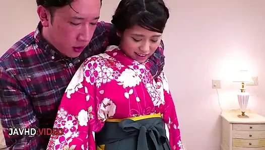 Rayuan kimono Ema kato berujung petualangan seks hardcore yang intens