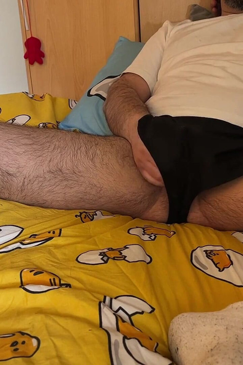 Lextalon Solo on the Bed - I Masturbate Watching Porn Until I Cum