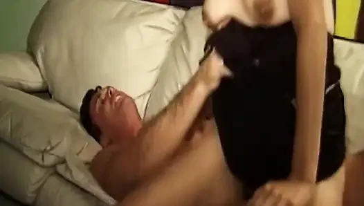 Молодую Шлюшку Жестко Трахнули В Попку, Рот И Киску