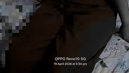 Indian Girlfriend sex with her boyfriend friend in a oyo hetel - the girlfriend cheating with her boyfriend