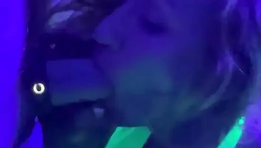 Zoey Portland Get Big Cock in Back of the Club