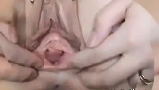 Inked and pierced - cewek-cewek alt dan emo bertato yang ditindik dan ditindik