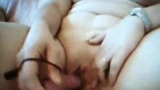 La puttana anale Adriana si masturba