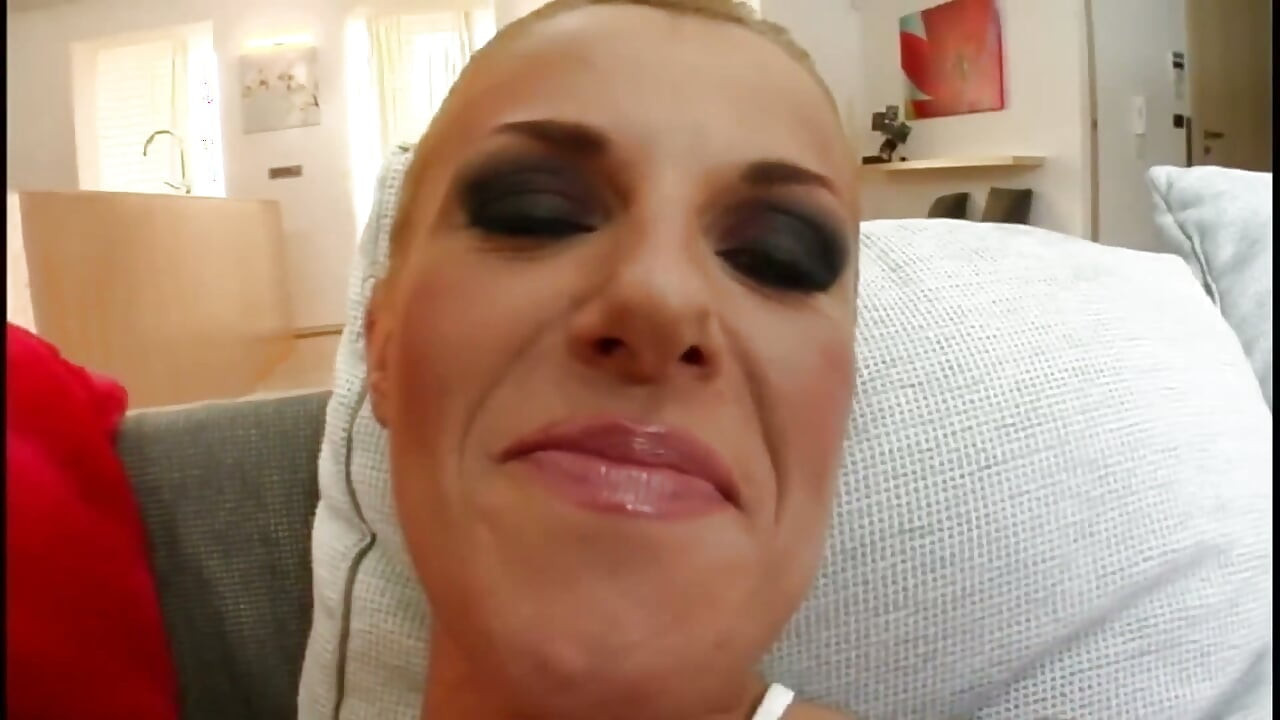 Blondie Janet euro cipki jebanie MILF i Mugur