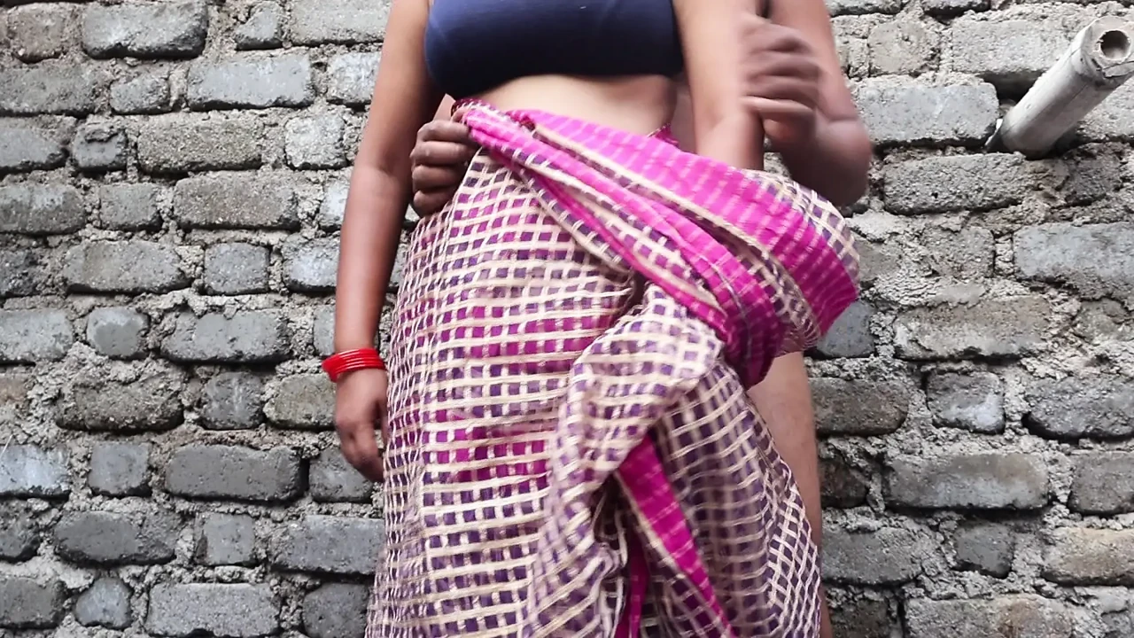 18 year old salni soni ji ko fuking Hot boobs dog position