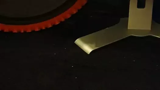 Sert bir şekilde