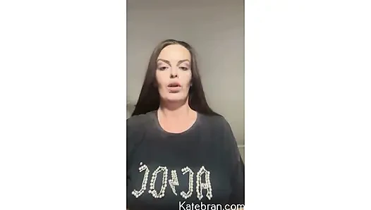 я виноват, что моя девушка занимается сексом с другими мужиками? Если да, то почему