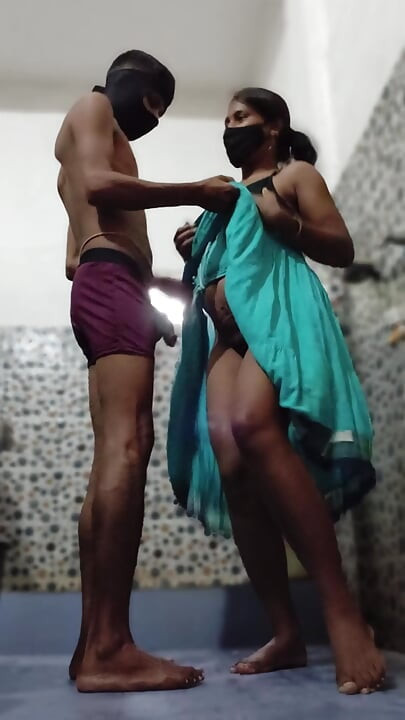 Desi muslim girl posay  titty fukking