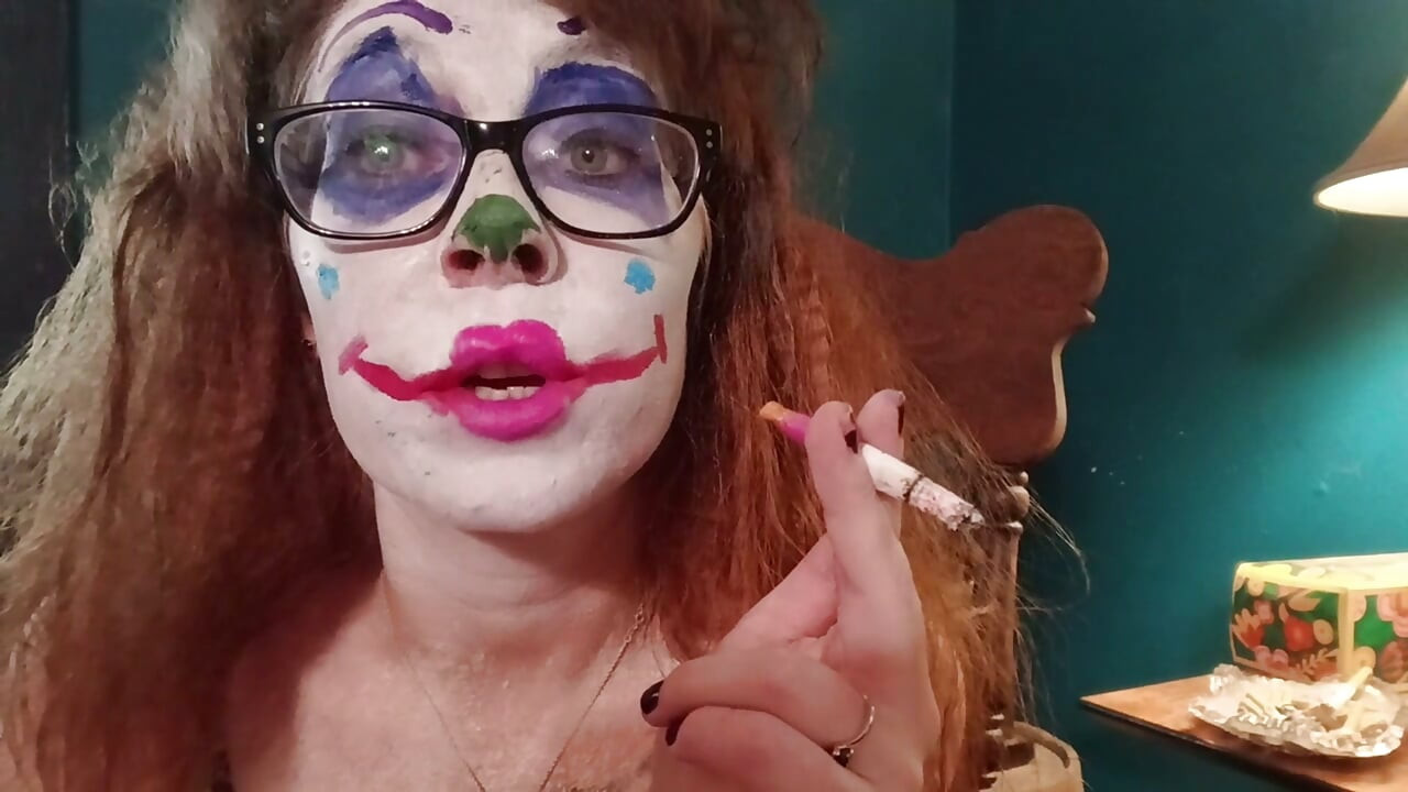 Clown makeup and smoking fetish