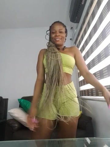 Twerk lagos脸