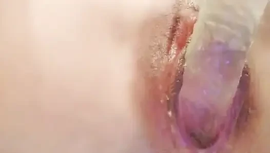 Durchnässte Masturbation im Bad