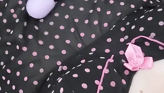 Curvy MILF in Ruffled Lingerie Masturbating with Wand Til She Cums