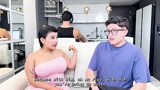 Saya Meniduri Ibu Tiri Pantat Besar Sahabat Saya Saat Dia Bermain Video Game - Naty Delgado