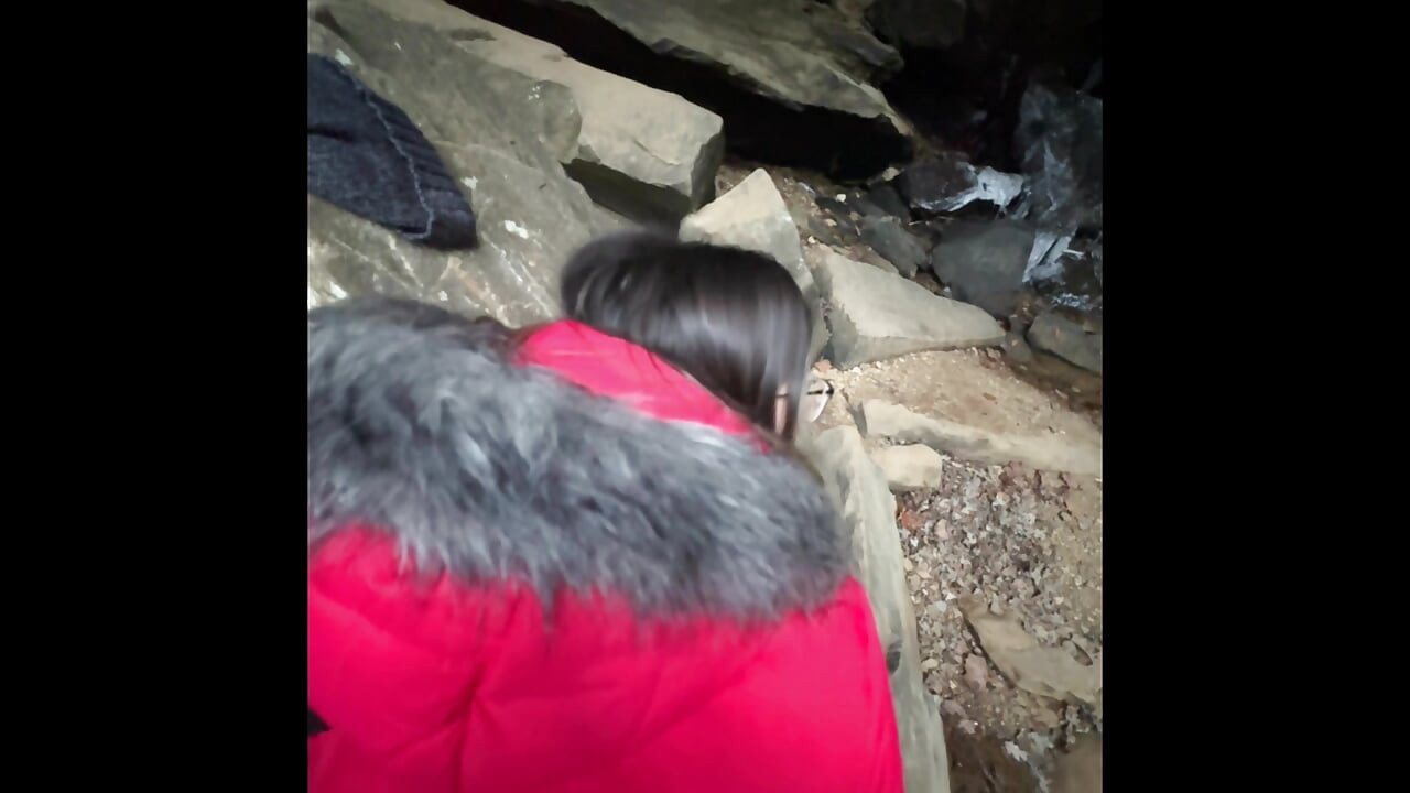 Schüchterne weiße muschi in der wildnis geritten