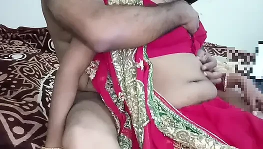 Beautiful bhabh cool band kamre mein Gori bana Kar choda