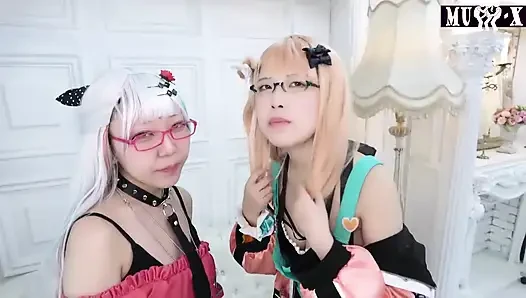 Paco cosplayer üçlü grup seks çifte oral seks çifte dölleme dostu esnek 1.