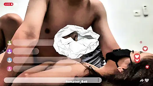 Запрос последователей: Живой поток с моделью милфой из Индии