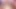 Kırmızılı seksi sarışın kanepede iki büyük yarağı emiyor ve sulu göğüslerine sıvazlıyor