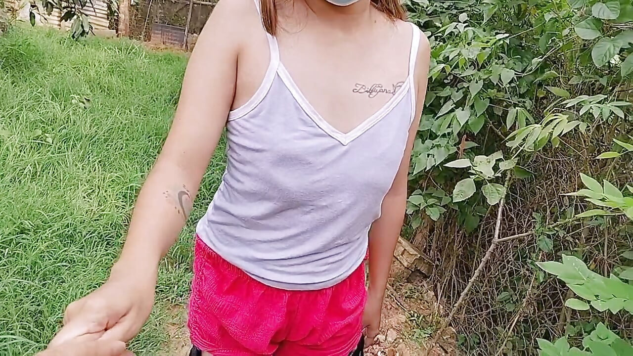 18 YEAR OLD HOUSEMAID SEDUCE HIS BOSS AND DECIDE TO GAVE HER VIRGINITY