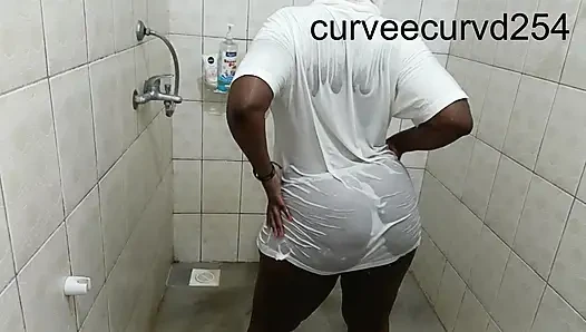 We Got Wet Twerked Sucked and Fucked: Bathroom Romance
