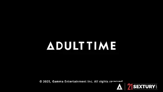 21 SEXTURY - Maya Rose находит член приют в двойном проникновении