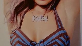 Kelly Osbourne, hommage à sperme