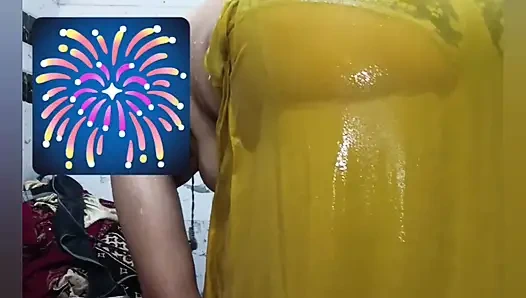 Прия Бхабхи показывает тело нового стиля