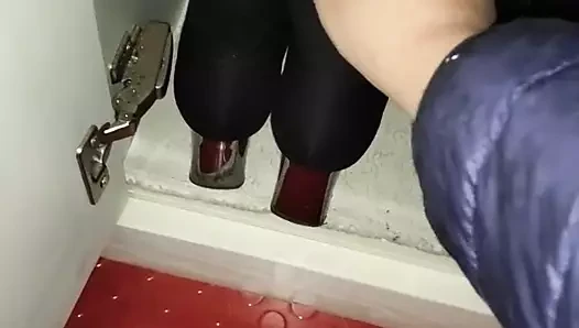 I like to go to the community corridor at night and play wit