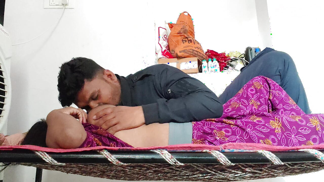 Gav ki ladki aaur pados ka ladka purane ghar me sex kar rahe he - desi girl xxx video hindi.