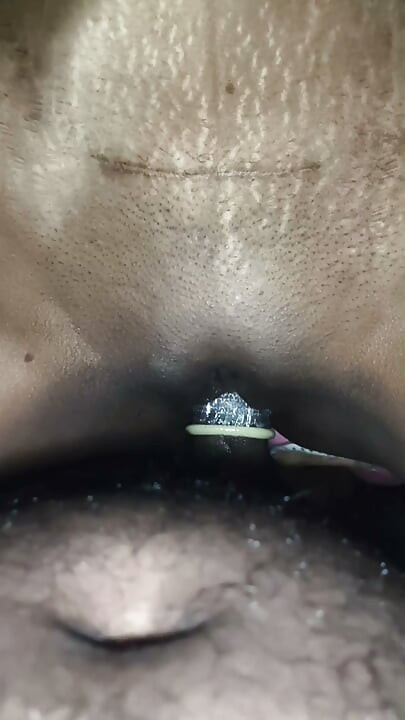 Bhabhi Ko Condom Laga Ke Bohot Jor Jor Se Randi Ki Tara Choda Apne Hi Devar Ne ..