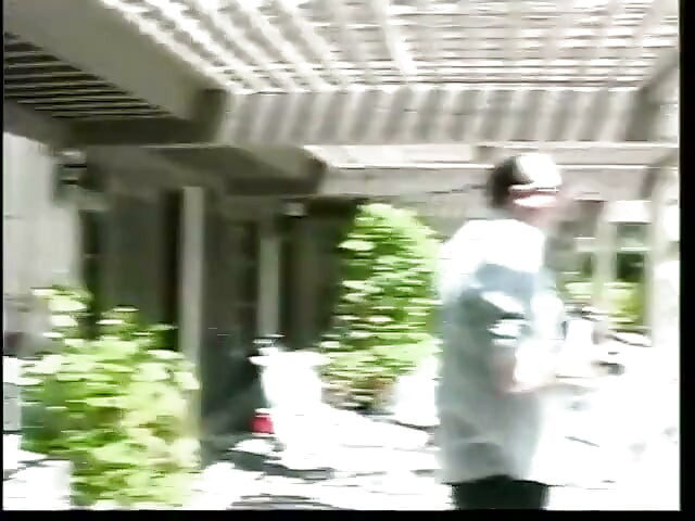 hot larkiyan ise pasand karti hain jab ve apni gili gulaabi choot ko baahar chaatti hain