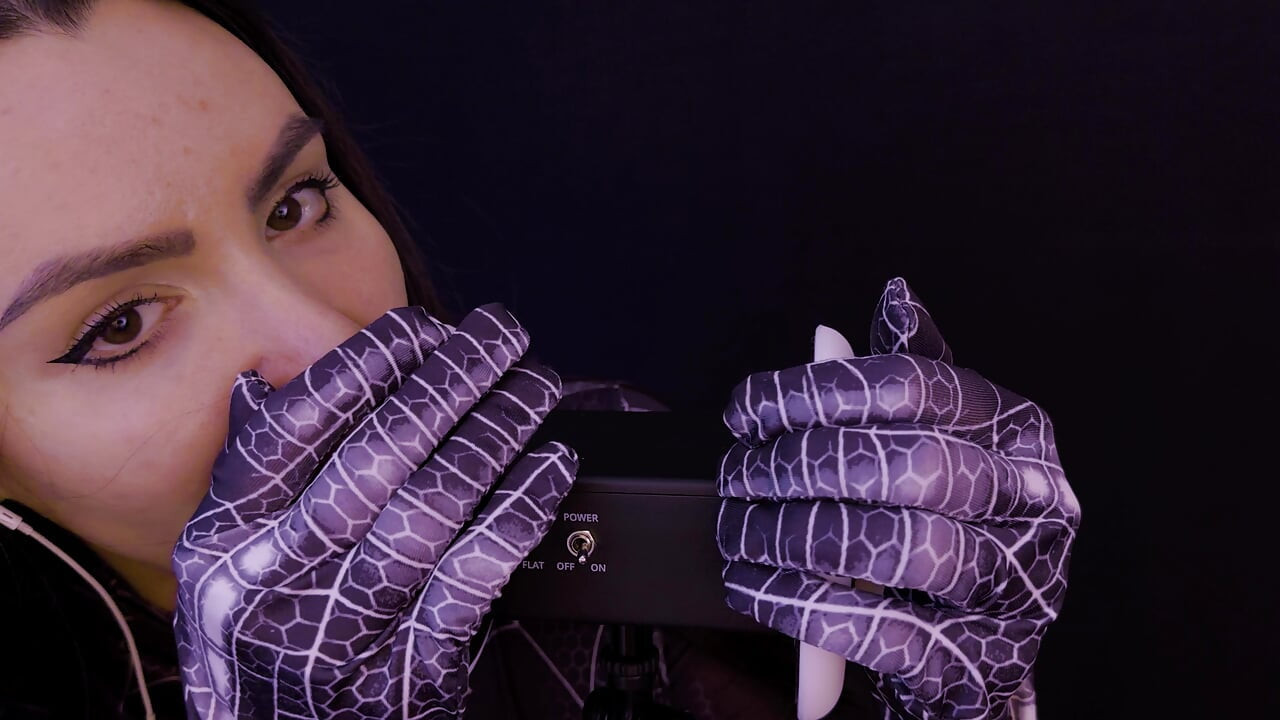 ASMR Ear Eating Licking Spider Girl Cosplay