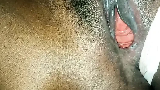 У стриптизерше тугая киска.