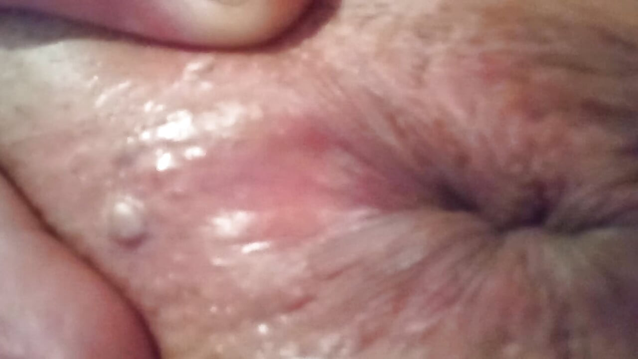 Nó thổi kèn cho anh... Hôn nó lại
