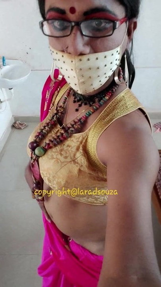 India crossdresser lara d'souza sexy video en sari