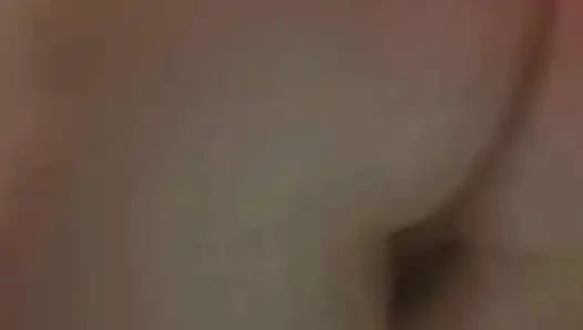 Я крутлю свою толстую задницу