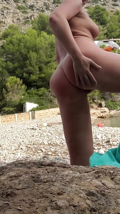 Chica Caliente Está Mostrando Coño Y Tetas Al Aire Libre Compilación