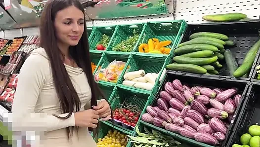 A Teacher Saw a Student Choosing Cucumbers at a Store, but Noticed She Had Lubricant Between Her Legs and Offered to Help