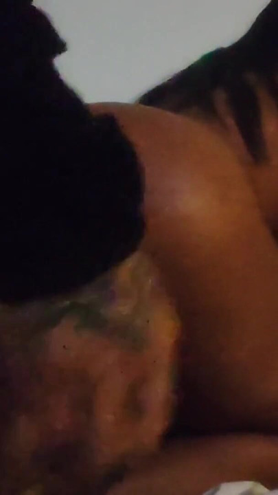 Zadivljujući trenutak iz "Analni seks u noći Noći vještica"