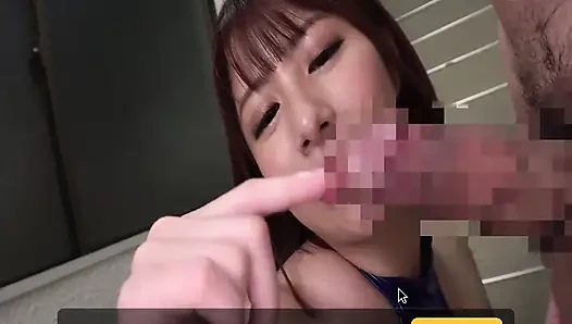 Stairwell verführerin im blauen kleid neckt mann mit verbundenen augen mit blowjob und handjob-kontrolle