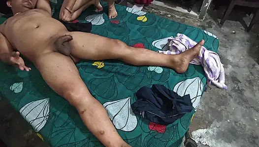 Pijat minyak dan ngocok penuh romantis
