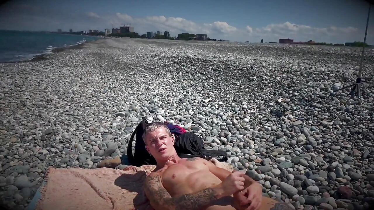A Big Dick Daddy Fucked a Sweet Tattooed Guy on the Beach and Cummed in His Mouth and Ass.
