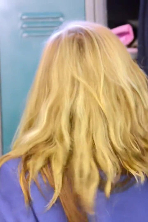 Tamsin K ile soyunma odasında azdırma