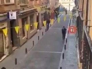 Poruszający się stan ulic Włoch podczas kwarantanny