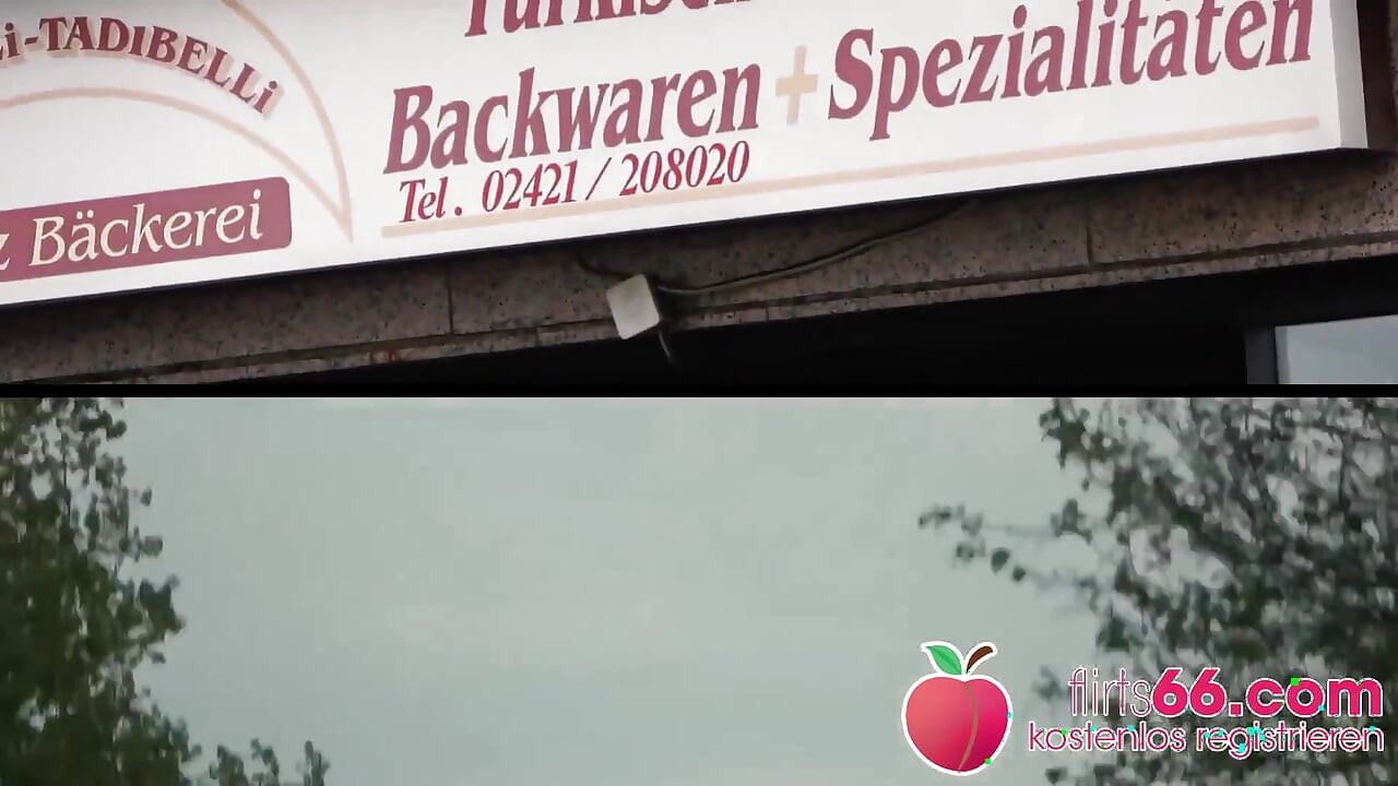 Brudne biuro jebanie z niegrzeczną mamuśką Dacadą! (niemiecki)