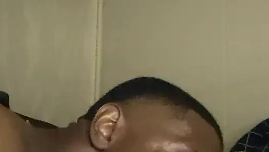 Грязно поедание киски, часть 2