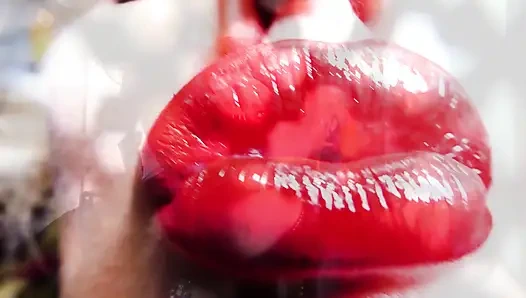 Mushy Kisses Mesmerize