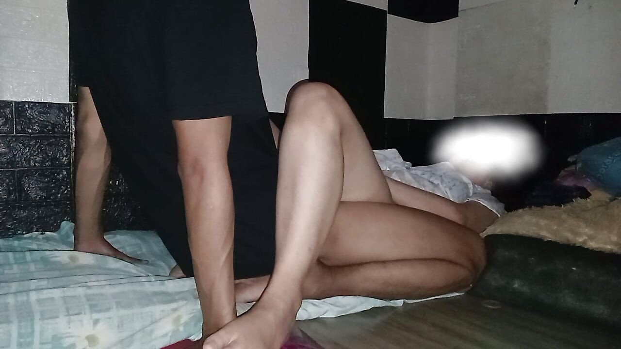 Pt 1로 아름다운 아시아 여자를 즐기다